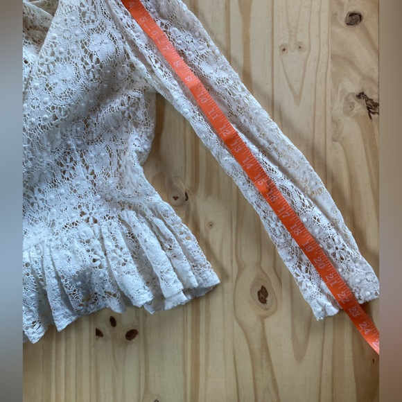 Vintage Lace Peplum Top with Puffed shoulders - Picture 12 of 15